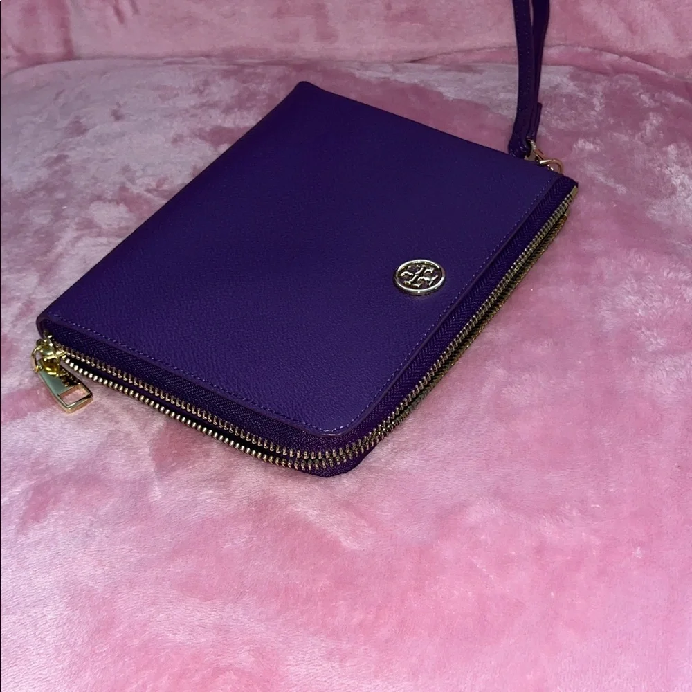 Tory Burch Violet Landon Large Leather Wristlet Clutch NWOT - Picture 8 of 13